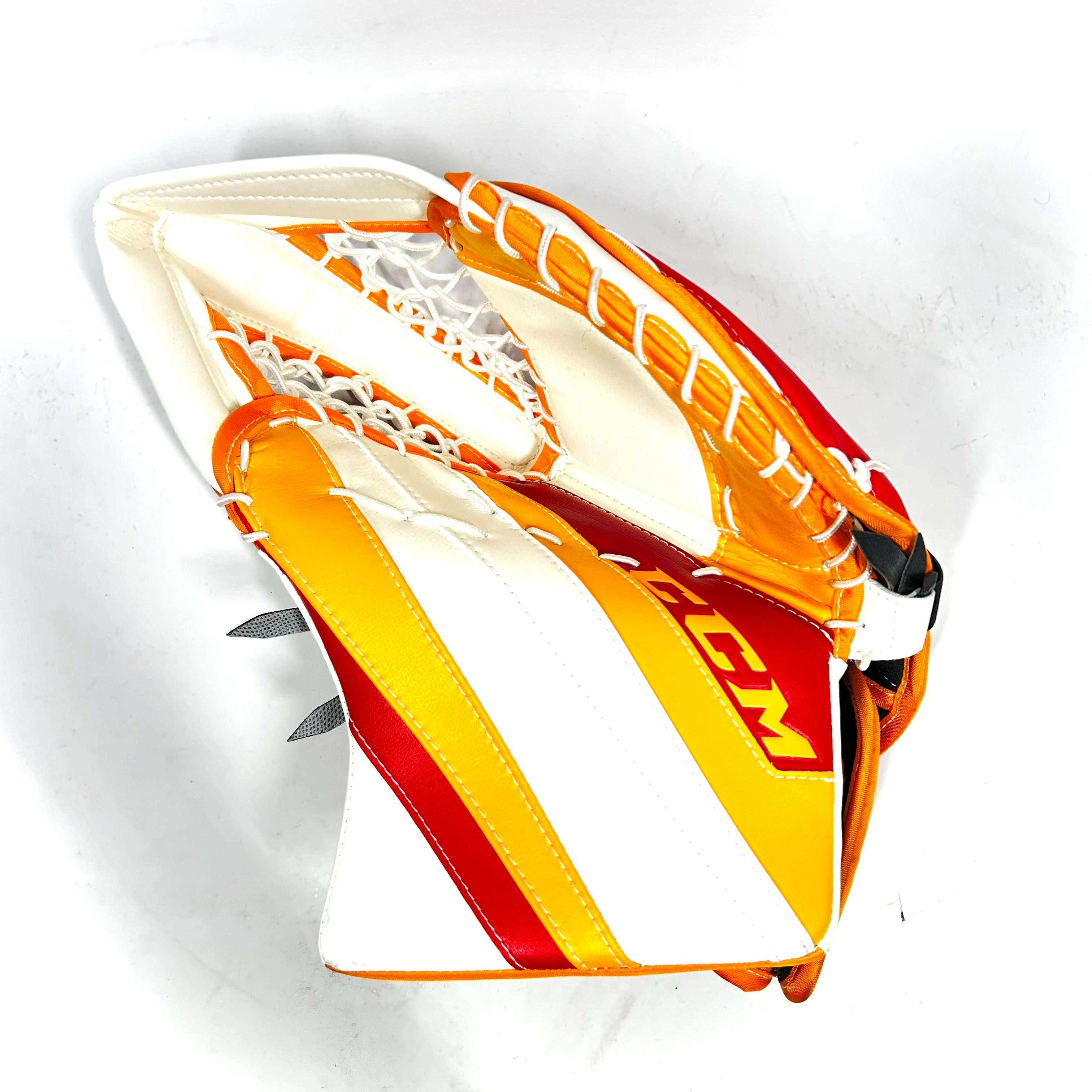 CCM Extreme Flex 5 - Gant de gardien de but professionnel de la LNH - (Rouge/Jaune/Blanc)